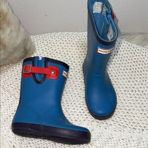 Hunter Kids Navy and Scarlet Rain Boots